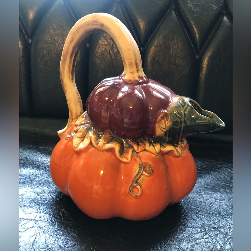 9533 Amazing Vintage Ceramic Pumpkin Gourd Fall Decor Pitcher 1999 Orange Maroon